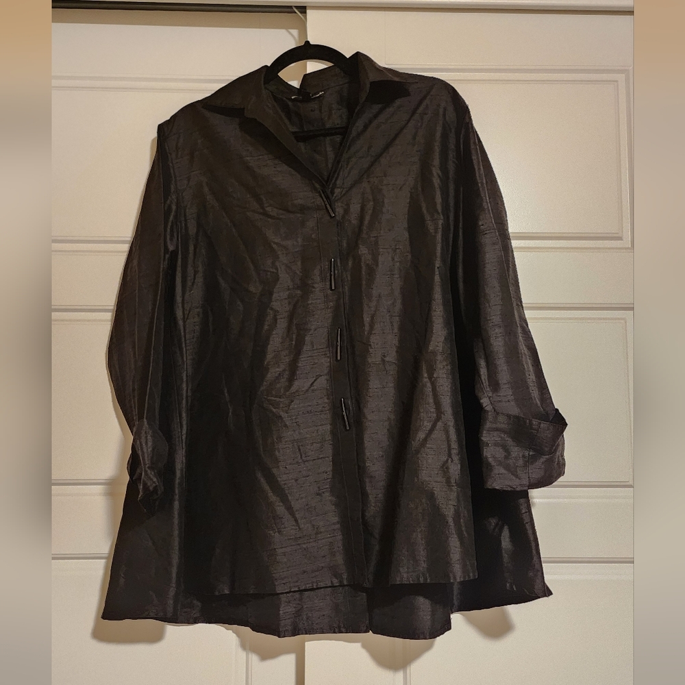 Elegant Black Women's Blouse